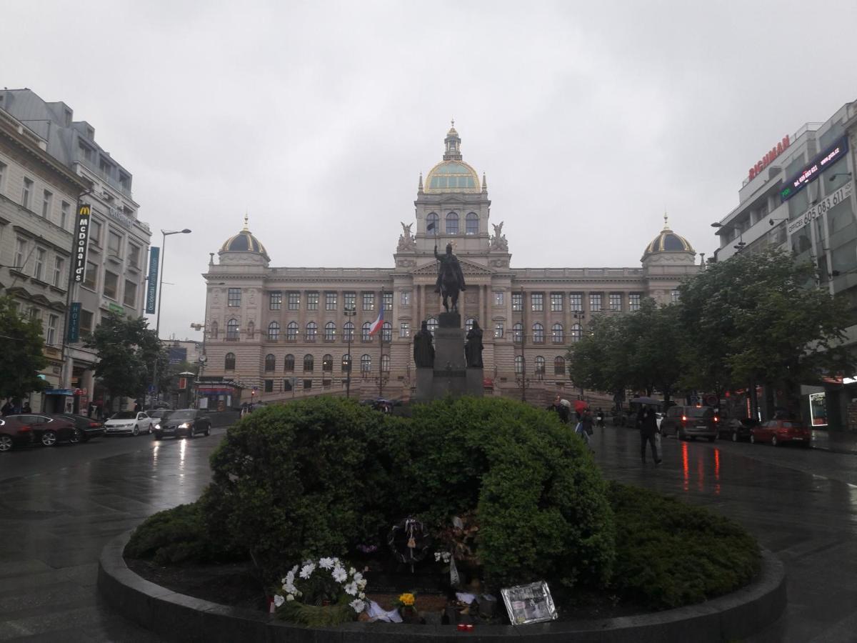 Apartman Exclusive Prague Whirlpool Kültér fotó